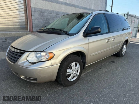 2005 Chrysler Town & Country LX with VIN 2C8GP44R15R541631, listed as a Copart auction lot 49867275 with 149,439 mi miles and Clean Title. Bid and sale history available at carsss.com. Image 2.