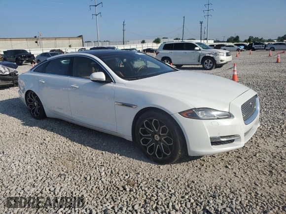 2017 Jaguar XJ Portfolio с VIN SAJWJ2GD3H8W07844, выставлен на аукционе Copart как лот 63762435 с пробегом Не указан миль и Чистый • Clean title. История ставок и продаж доступна на DreamBid. Изображение 4.