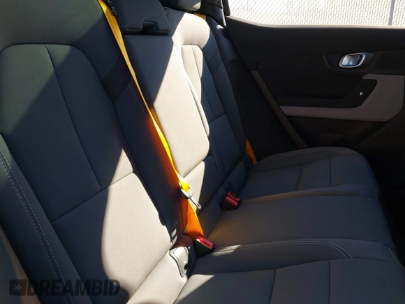 2022 Polestar 2 z VIN LPSED3KA0NL078309, wystawiony jako IAAI lot #41209123 z przebiegiem Nie podano mil oraz . Historia ofert i sprzedaży dostępna na DreamBid. Obrazek 8.