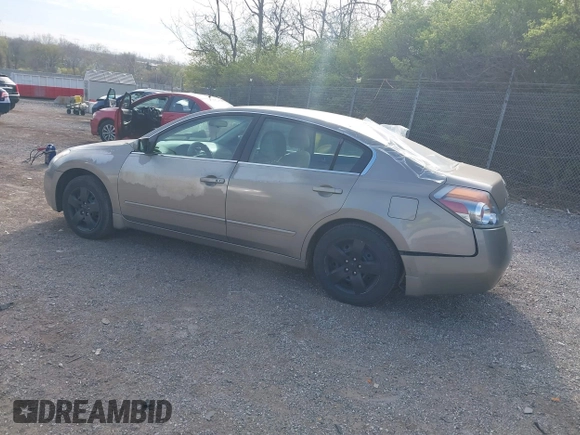 2008 Nissan Altima 2.5 S with VIN 1N4AL21E88N424645, listed as a IAAI auction lot 41985862 with 213,191 mi miles. Bid and sale history available at carsss.com. Image 3.