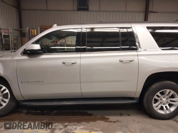 2016 Chevrolet Suburban LS with VIN 1GNSKGKC7GR469795, listed as a IAAI auction lot 41628278 with 47,919 mi miles. Bid and sale history available at carsss.com. Image 14.