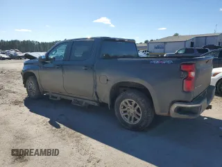 2021 Chevrolet Silverado 1500 LT with VIN 1GCUYDED6MZ317425, listed as a Copart auction lot 42543185 with 117,969 mi miles and Salvage Title. Bid and sale history available at carsss.com. Image 2.