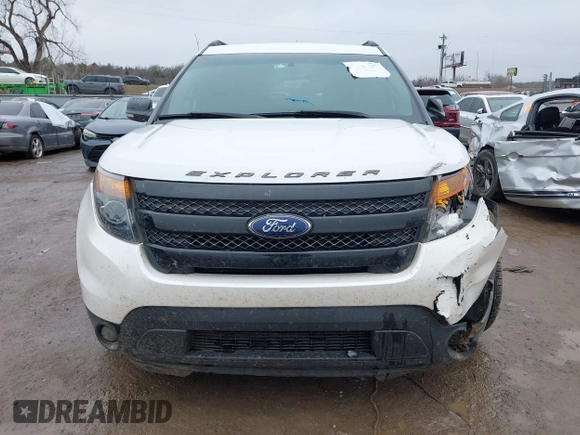 2014 Ford Explorer Sport z VIN 1FM5K8GT3EGB49107, wystawiony jako IAAI lot #41400418 z przebiegiem 150 755 mil mil oraz . Historia ofert i sprzedaży dostępna na DreamBid. Obrazek 12.