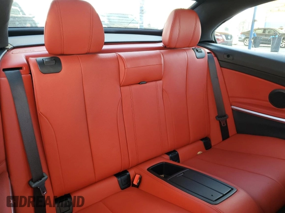 2014 BMW 4 Series 435i z VIN WBA3T3C58EP736838, wystawiony jako Copart lot #46022945 z przebiegiem 43 108 mil mil oraz Nie do naprawy. Historia ofert i sprzedaży dostępna na DreamBid. Obrazek 10.