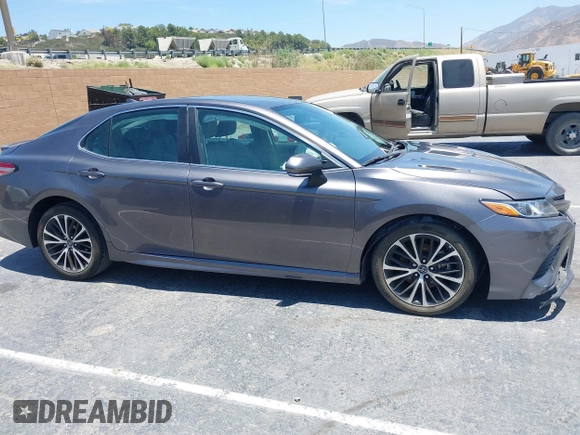 2019 Toyota Camry LE z VIN 4T1B11HK5KU833141, wystawiony jako IAAI lot #42489827 z przebiegiem 24 258 mil mil oraz . Historia ofert i sprzedaży dostępna na DreamBid. Obrazek 13.