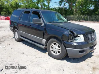 2005 Ford Expedition Special Service z VIN 1FMPU16515LA05821, wystawiony jako IAAI lot #42210439 z przebiegiem 219 092 mil mil oraz . Historia ofert i sprzedaży dostępna na DreamBid. Obrazek 1.