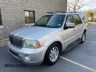 2004 Lincoln Navigator Luxury z VIN 5LMFU28R14LJ28905, wystawiony jako Copart lot #50631865 z przebiegiem 147 454 mil mil oraz Czysty tytuł • Clean title. Historia ofert i sprzedaży dostępna na DreamBid. Obrazek 2.