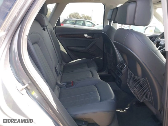 2018 Audi Q5 Premium with VIN WA1ANAFY1J2184826, listed as a IAAI auction lot 41681537 with 106,826 mi miles. Bid and sale history available at carsss.com. Image 8.