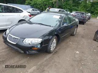 2002 Chrysler 300M M z VIN 2C3HE66G02H219135, wystawiony jako IAAI lot #42352904 z przebiegiem 126 465 mil mil oraz . Historia ofert i sprzedaży dostępna na DreamBid. Obrazek 2.