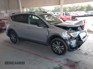 2017 Toyota RAV4 LE z VIN 2T3ZFREV4HW342699, wystawiony jako IAAI lot #42340964 z przebiegiem 85 507 mil mil oraz . Historia ofert i sprzedaży dostępna na DreamBid. Obrazek 1.