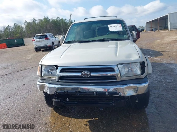 2000 Toyota 4Runner SR5 with VIN JT3GN86R2Y0147585, listed as a IAAI auction lot 41360071 with 199,465 mi miles. Bid and sale history available at carsss.com. Image 12.