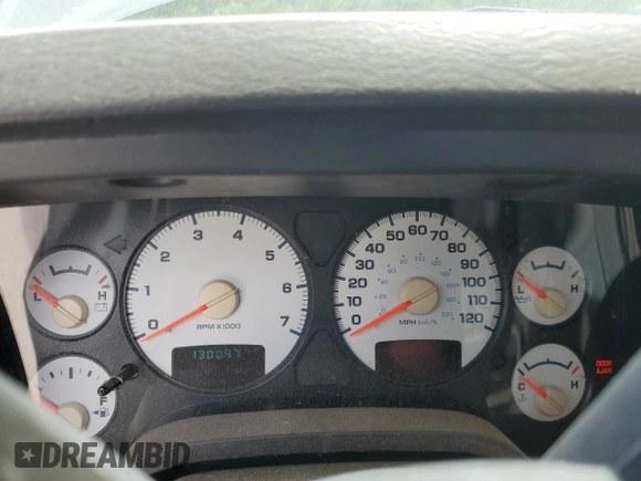 2004 Dodge 2500 SLT z VIN 3D7KU28D44G173723, wystawiony jako Copart lot #52276105 z przebiegiem 130 097 mil mil oraz Czysty tytuł • Clean title. Historia ofert i sprzedaży dostępna na DreamBid. Obrazek 9.