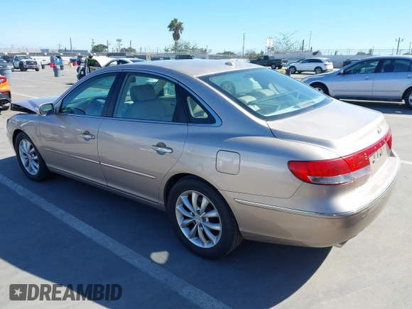 2007 Hyundai Azera SE with VIN KMHFC46F07A183646, listed as a IAAI auction lot 41705832 with 67,230 mi miles. Bid and sale history available at carsss.com. Image 3.