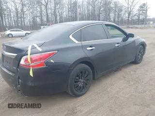 2014 Nissan Altima 2.5 S with VIN 1N4AL3AP0EC135046, listed as a IAAI auction lot 41779259 with 84,724 mi miles. Bid and sale history available at carsss.com. Image 4.