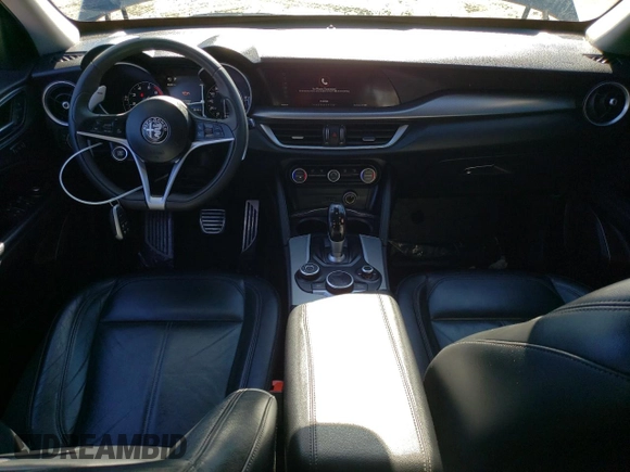 2018 Alfa Romeo Stelvio Sport z VIN ZASFAKPN4J7B87148, wystawiony jako Copart lot #47447985 z przebiegiem 79 898 mil mil oraz Czysty tytuł • Clean title. Historia ofert i sprzedaży dostępna na DreamBid. Obrazek 8.