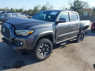 2020 Toyota Tacoma 2WD SR5 with VIN 3TMAZ5CN2LM115568, listed as a IAAI auction lot 41842088 with 57,652 mi miles. Bid and sale history available at carsss.com. Image 17.