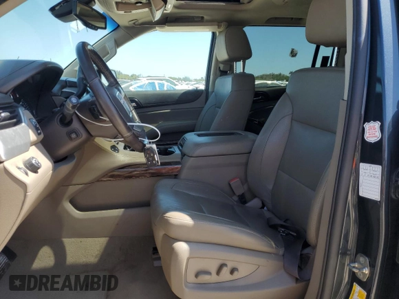 2019 GMC Yukon XL SLT with VIN 1GKS1GKC6KR289880, listed as a Copart auction lot 48006125 with 82,189 mi miles and Salvage Title. Bid and sale history available at carsss.com. Image 7.