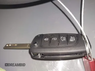 2025 Hyundai Elantra SE z VIN KMHLL4DG5SU913590, wystawiony jako IAAI lot #41900727 z przebiegiem 3 406 mil mil oraz . Historia ofert i sprzedaży dostępna na DreamBid. Obrazek 11.