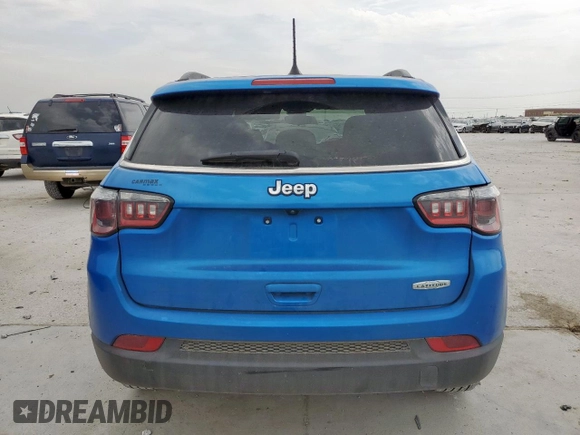2022 Jeep Compass Latitude z VIN 3C4NJCBB5NT139019, wystawiony jako Copart lot #57121185 z przebiegiem 30 894 mil mil oraz Nie do naprawy • Non repairable. Historia ofert i sprzedaży dostępna na DreamBid. Obrazek 6.