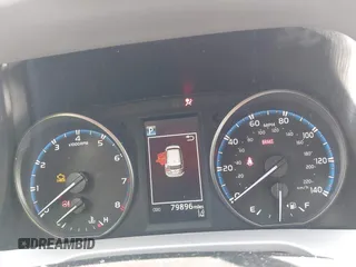 2017 Toyota RAV4 LE z VIN 2T3BFREVXHW641518, wystawiony jako IAAI lot #42306929 z przebiegiem 79 896 mil mil oraz . Historia ofert i sprzedaży dostępna na DreamBid. Obrazek 7.