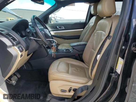 2017 Ford Explorer XLT z VIN 1FM5K7D85HGA35690, wystawiony jako Copart lot #47693985 z przebiegiem 171 884 mil mil oraz Szkoda całkowita • Salvage title. Historia ofert i sprzedaży dostępna na DreamBid. Obrazek 7.