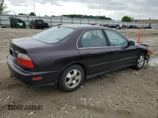 1997 Honda Accord Special Edition с VIN 1HGCD5607VA271467, выставлен на аукционе Copart как лот 60099185 с пробегом 132 729 миль миль и На запчасти • Non repairable. История ставок и продаж доступна на DreamBid. Изображение 3.