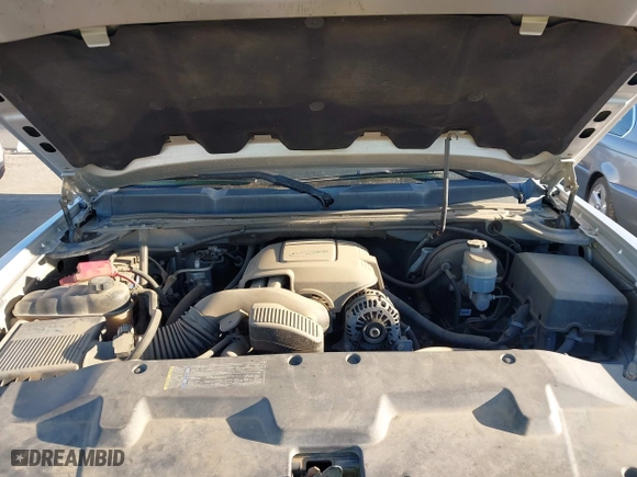 2010 Chevrolet Silverado 1500 LT with VIN 3GCRCSE02AG195809, listed as a IAAI auction lot 42011389 with 94,755 mi miles. Bid and sale history available at carsss.com. Image 10.