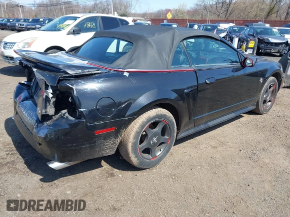 2000 Ford Mustang with VIN 1FAFP444XYF181018, listed as a IAAI auction lot 41943486 with 212,996 mi miles. Bid and sale history available at carsss.com. Image 4.
