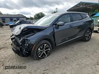 2024 Kia Sportage EX with VIN KNDPV3DF1R7252781, listed as a Copart auction lot 57072675 with 8,700 mi miles and Salvage title. Bid and sale history available at DreamBid. Image 1.