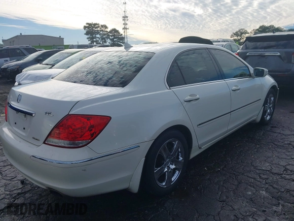 2006 Acura RL z VIN JH4KB16546C002058, wystawiony jako IAAI lot #41286711 z przebiegiem 297 234 mil mil oraz . Historia ofert i sprzedaży dostępna na DreamBid. Obrazek 4.