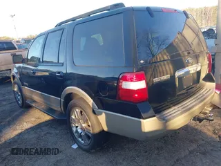 2007 Ford Expedition Eddie Bauer z VIN 1FMFU175X7LA76299, wystawiony jako IAAI lot #41271482 z przebiegiem 239 105 mil mil oraz . Historia ofert i sprzedaży dostępna na DreamBid. Obrazek 3.