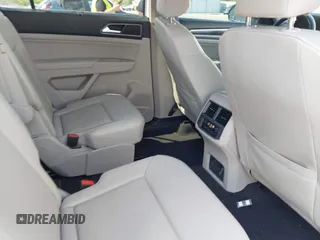 2019 Volkswagen Atlas SE z VIN 1V2UR2CAXKC539779, wystawiony jako IAAI lot #42188614 z przebiegiem 49 994 mil mil oraz . Historia ofert i sprzedaży dostępna na DreamBid. Obrazek 8.