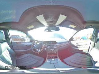 2013 Mercedes-Benz E 550 Sport z VIN WDDHF9BB7DA722074, wystawiony jako Copart lot #83458924 z przebiegiem 159 755 mil mil oraz Szkoda całkowita • Salvage title. Historia ofert i sprzedaży dostępna na DreamBid. Obrazek 14.