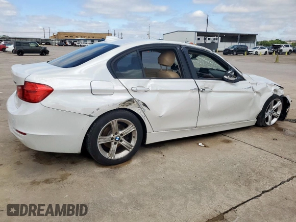 2013 BMW 3 Series 328i xDrive z VIN WBA3B3C56DJ811038, wystawiony jako Copart lot #55895825 z przebiegiem 111 090 mil mil oraz Czysty tytuł • Clean title. Historia ofert i sprzedaży dostępna na DreamBid. Obrazek 3.