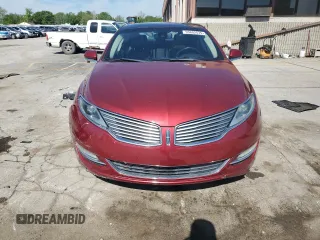 2013 Lincoln MKZ z VIN 3LN6L2GK3DR817386, wystawiony jako Copart lot #55602535 z przebiegiem 121 664 mil mil oraz Szkoda całkowita • Salvage title. Historia ofert i sprzedaży dostępna na DreamBid. Obrazek 5.