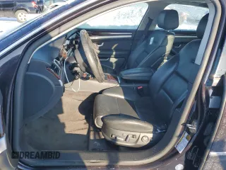 2010 Audi A8 z VIN WAURVAFA7AN007320, wystawiony jako Copart lot #88761015 z przebiegiem Nie podano mil oraz Szkoda całkowita • Salvage title. Historia ofert i sprzedaży dostępna na DreamBid. Obrazek 7.