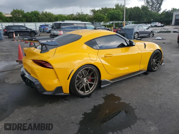 2023 Toyota Supra 3.0 with VIN WZ1DB0G04PW059661, listed as a Copart auction lot 62336385 with 9,293 mi miles and Clean title. Bid and sale history available at DreamBid. Image 3.