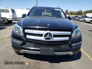 2015 Mercedes-Benz GL-Class GL 350 BlueTEC with VIN 4JGDF2EE8FA527847, listed as a Copart auction lot 70300993 with 138,496 mi miles. Bid and sale history available at carsss.com. Image 5.