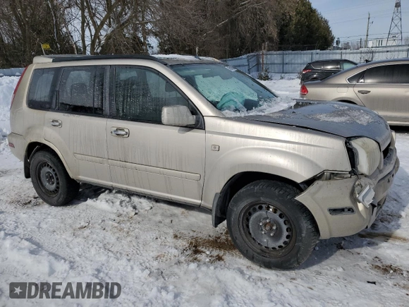 2005 Nissan X-Trail XE z VIN JN8BT08T25W001268, wystawiony jako Copart lot #45551835 z przebiegiem 318 908 mil mil oraz Szkoda całkowita • Salvage title. Historia ofert i sprzedaży dostępna na DreamBid. Obrazek 4.