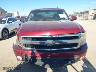 2008 Chevrolet Silverado 1500 LTZ with VIN 3GCEK13J68G265717, listed as a IAAI auction lot 41406840 with 232,153 mi miles. Bid and sale history available at carsss.com. Image 13.