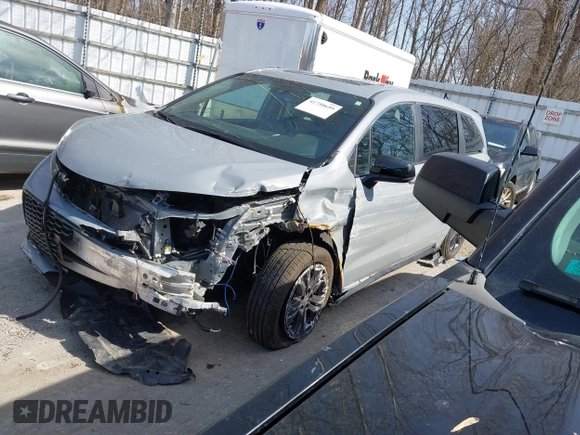 2024 Toyota Sienna XSE z VIN 5TDXSKFC4RS145137, wystawiony jako IAAI lot #41750659 z przebiegiem 17 606 mil mil oraz . Historia ofert i sprzedaży dostępna na DreamBid. Obrazek 2.