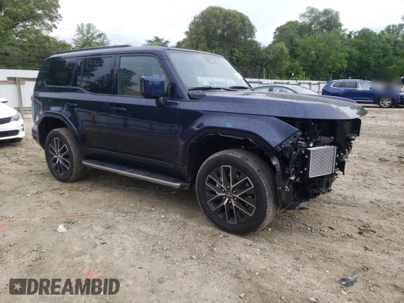 2025 Lexus GX 550 Premium z VIN JTJTBCDX2S5040972, wystawiony jako Copart lot #56467325 z przebiegiem 2 021 mil mil oraz Szkoda całkowita • Salvage title. Historia ofert i sprzedaży dostępna na DreamBid. Obrazek 4.