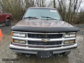 1996 Chevrolet Tahoe with VIN 1GNEK13R9TJ359434, listed as a Copart auction lot 51367105 with 257,669 mi miles and Clean Title. Bid and sale history available at carsss.com. Image 5.