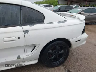 1997 Ford Mustang GT with VIN 1FALP42X7VF193106, listed as a IAAI auction lot 41960062 with 150,687 mi miles and . Bid and sale history available at DreamBid. Image 14.