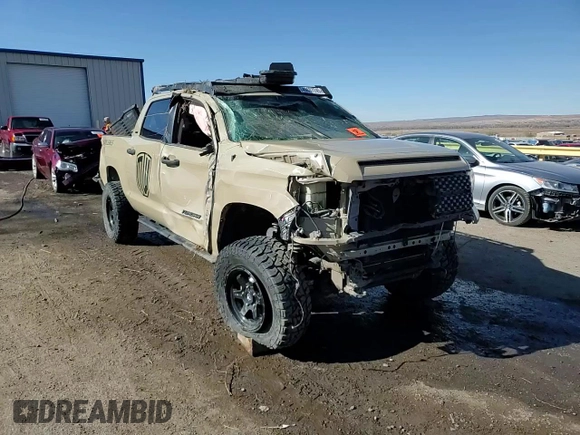 2018 Toyota Tundra SR5 z VIN 5TFDW5F11JX771458, wystawiony jako Copart lot #49687745 z przebiegiem 129 964 mil mil oraz Szkoda całkowita • Salvage title. Historia ofert i sprzedaży dostępna na DreamBid. Obrazek 10.