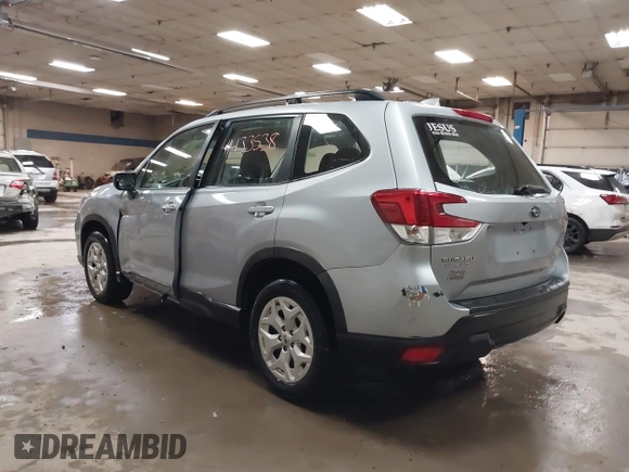 2019 Subaru Forester with VIN JF2SKACC1KH567791, listed as a IAAI auction lot 41433538 with 192,198 mi miles. Bid and sale history available at carsss.com. Image 3.