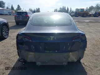 2023 Tesla Model 3 z VIN 5YJ3E1EA5PF656325, wystawiony jako IAAI lot #42465795 z przebiegiem 30 256 mil mil oraz . Historia ofert i sprzedaży dostępna na DreamBid. Obrazek 17.