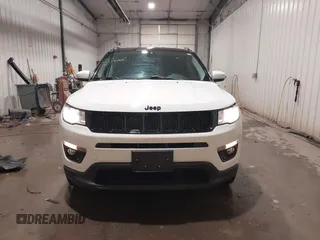 2018 Jeep Compass Latitude z VIN 3C4NJDBB9JT454213, wystawiony jako IAAI lot #41534368 z przebiegiem 109 126 mil mil oraz . Historia ofert i sprzedaży dostępna na DreamBid. Obrazek 12.