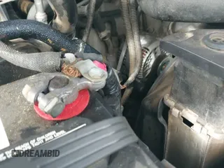 2005 Ford Econoline Cargo z VIN 1FTRE14W65HA89658, wystawiony jako IAAI lot #42965172 z przebiegiem 208 734 mil mil oraz . Historia ofert i sprzedaży dostępna na DreamBid. Obrazek 12.