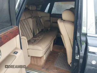 2007 Rolls-Royce Phantom z VIN SCA1S68517UX08396, wystawiony jako IAAI lot #41722895 z przebiegiem Nie podano mil oraz . Historia ofert i sprzedaży dostępna na DreamBid. Obrazek 8.